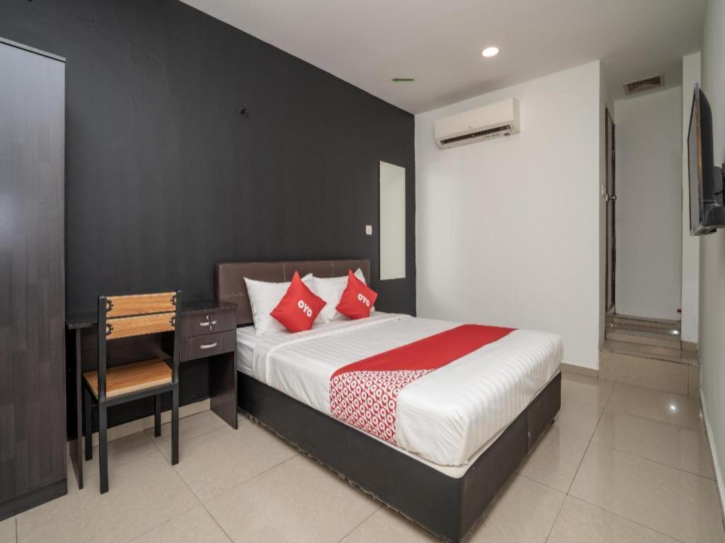 Oyo 1167 Rest And Go Hotel Klang Dış mekan fotoğraf