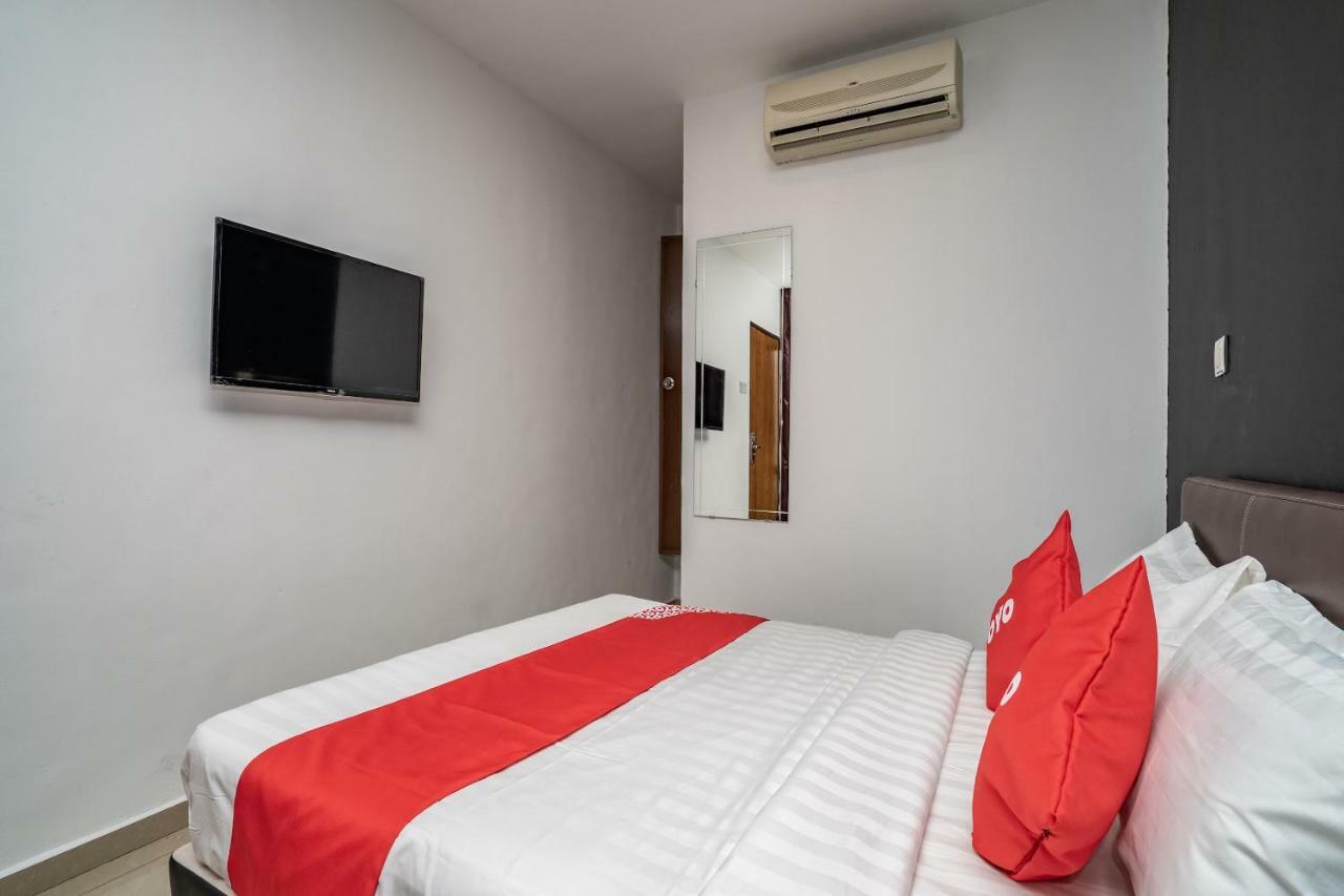 Oyo 1167 Rest And Go Hotel Klang Dış mekan fotoğraf