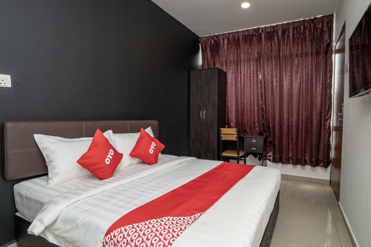 Oyo 1167 Rest And Go Hotel Klang Dış mekan fotoğraf