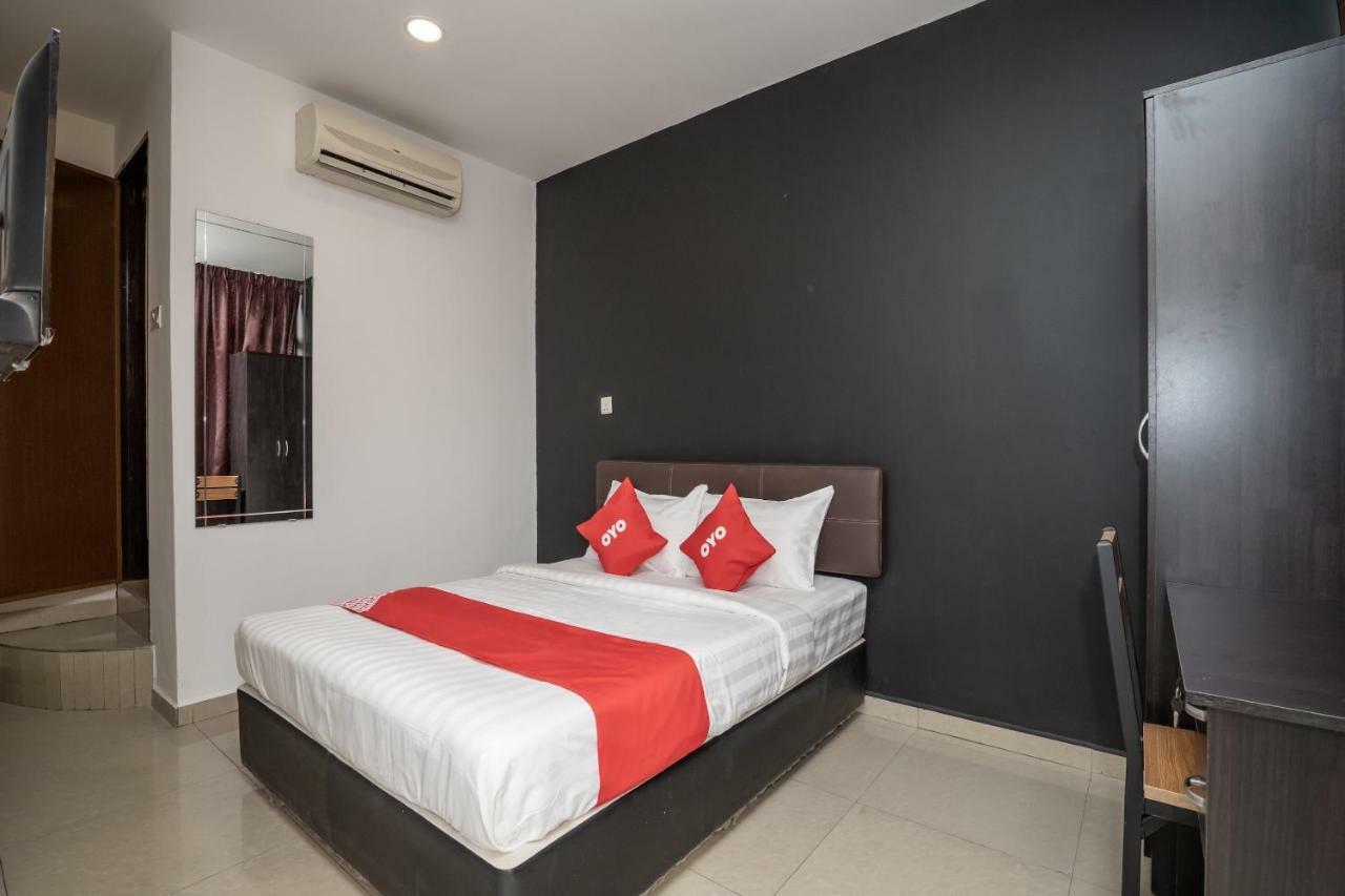 Oyo 1167 Rest And Go Hotel Klang Dış mekan fotoğraf