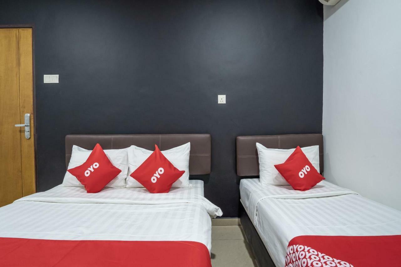 Oyo 1167 Rest And Go Hotel Klang Dış mekan fotoğraf